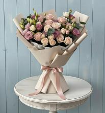 Букет цветов из:  Розы и Лизиантусы в Покойном