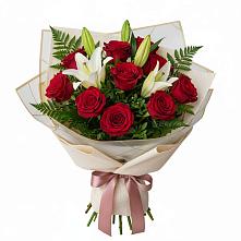 Букет цветов из:  Лилии и Розы в Покойном