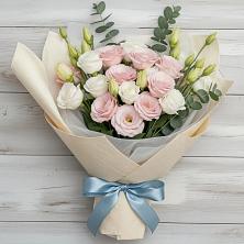 Букет цветов из:  Лизиантусы в Покойном