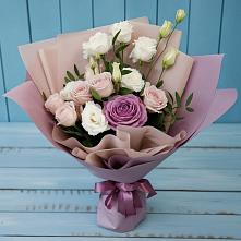 Букет цветов из:  Розы и Лизиантусы в Покойном