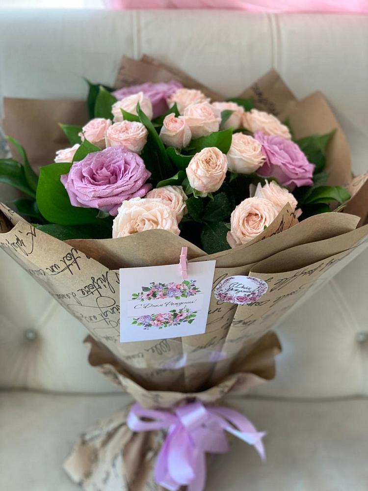 Букет цветов из: Розы в Покойном