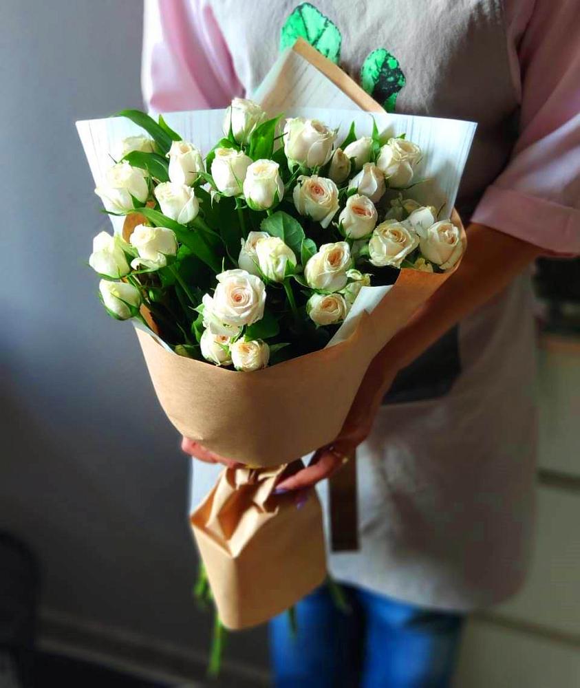 Букет цветов из: Розы в Покойном