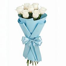 Букет 7 белых роз Проуд в Покойном