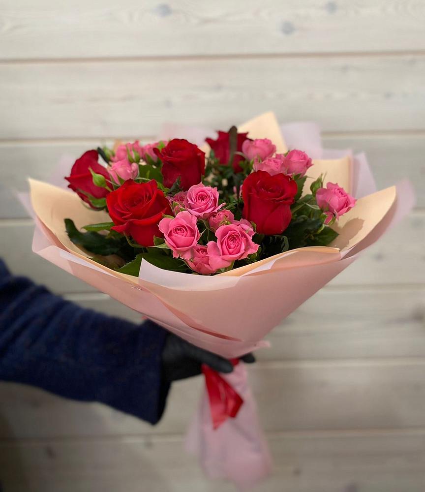 Букет цветов из: Розы в Покойном