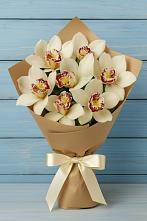 Букет цветов из:  Орхидеи и Розы в Покойном