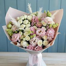 Букет цветов из:  Альстромерии и Розы в Покойном