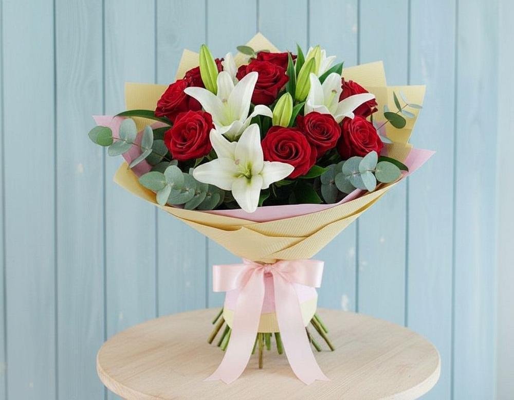 Букет цветов из: Лилии и Розы в Покойном